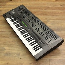 Roland JD-800 Synthesizer