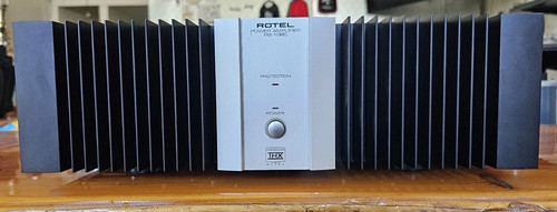 Rotel 1080 thx - rb-1080, power