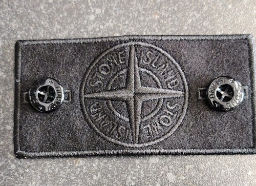 Stone island black badge - badge,