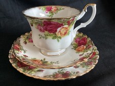Royal Albert Old Country Roses
