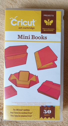 Cricut mini books art - books*,