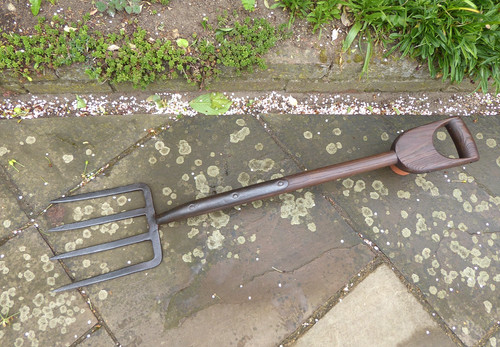 Vintage potato fork lug worm - vintage,
