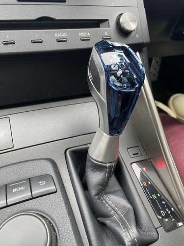 Crystal cut gear knob - cut,