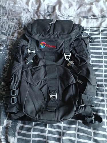 Oakley large black compartment - oakley,