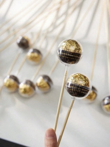 Transparent chocolate holder - chocolate,