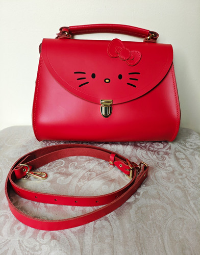 The cambridge satchel company - cambridge,