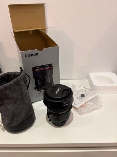 Canon 90mm 2 - f/2.8l, macro