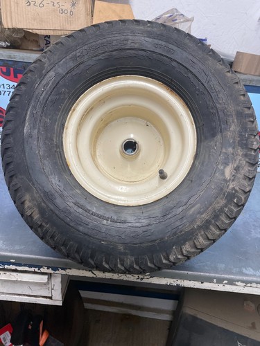 Rear wheel 20x10 8 tyre - rear,