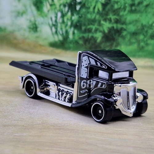 Hot wheels fast bed hauler - hot,