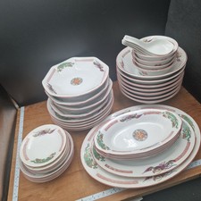 34 piece Vintage Chinese Restaurant Crockery Dragon Ramen Dinner Christmas Party
