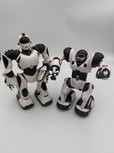 Robosapien vintage toy wow - v1,