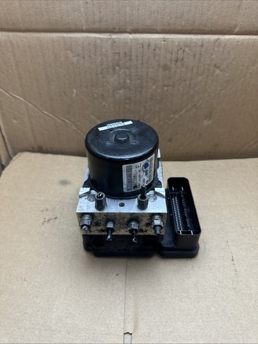 Mazda abs pump 8v61 - mazda, 3