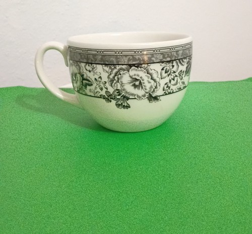 Wedgwood tea cup vintage 1996