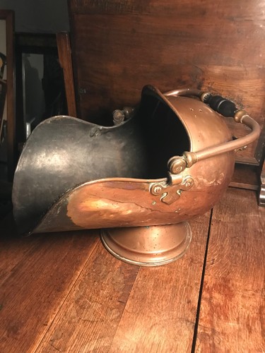 Coal scuttle missing - scuttle,,