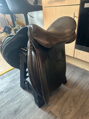 Original brown falcon saddle - original,