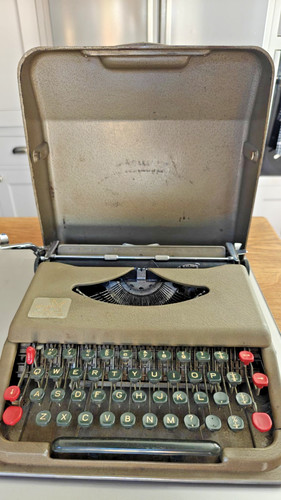 Antares little star typewriter - antares,