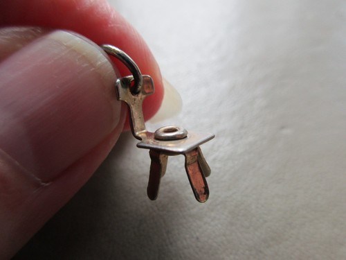 Vintage cute silver tone - vintage,
