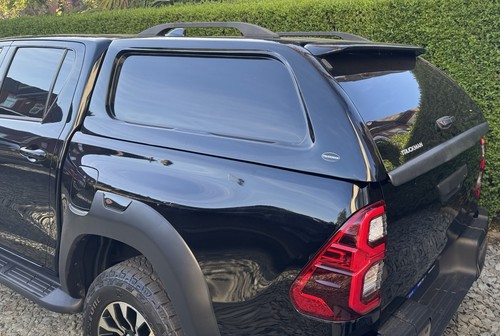 Toyota hilux mk8 2016 - toyota,