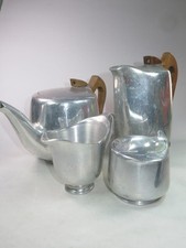 VINTAGE PICQUOT WARE Aluminium
