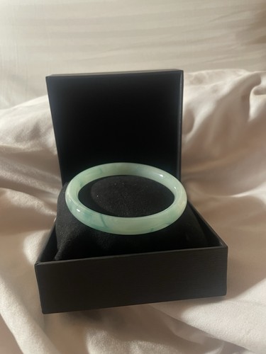 Natural green jade bangle - natural,