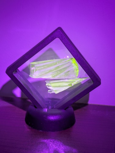 Uranium glass novelty - novelty, display