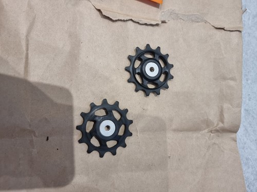 Shimano jockey wheels - xt,