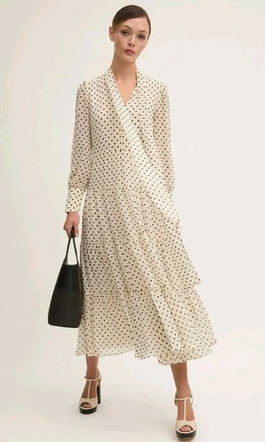 Bnwt bennett off - bennett,