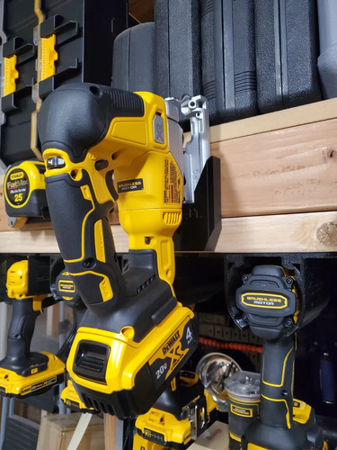 Dewalt jigsaw wall mounted - dewalt,