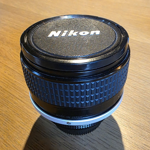 Nikon nikkor 85mm 4 - 85mm, f/1.4