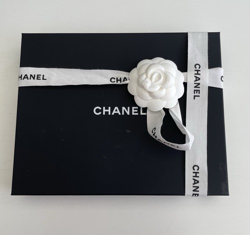 Chanel gift box contains - gift,