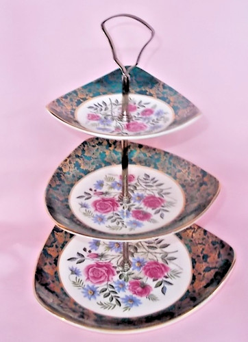 Quality vintage tier cake - quality,