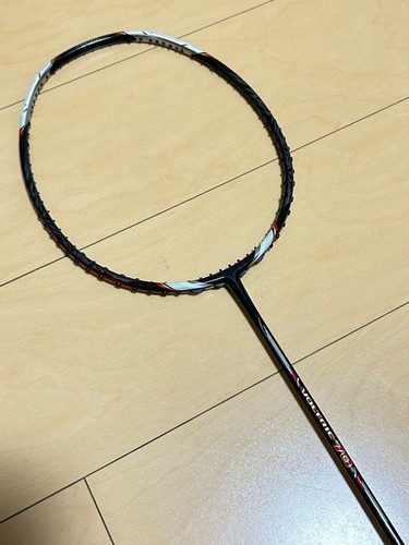 Yonex voltric g5 - voltric, 3u