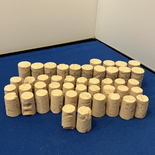 New assorted corks 46 - x,