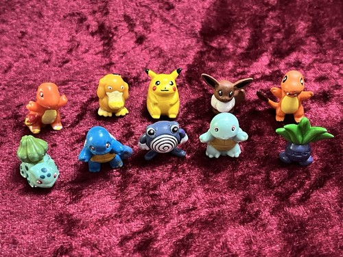 Collection small pokemon - of,