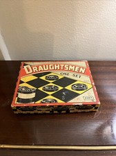 VINTAGE  DRAUGHTS SET BY MERIT