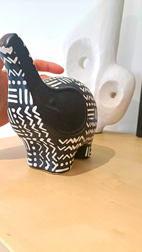 Black white patterned - &,