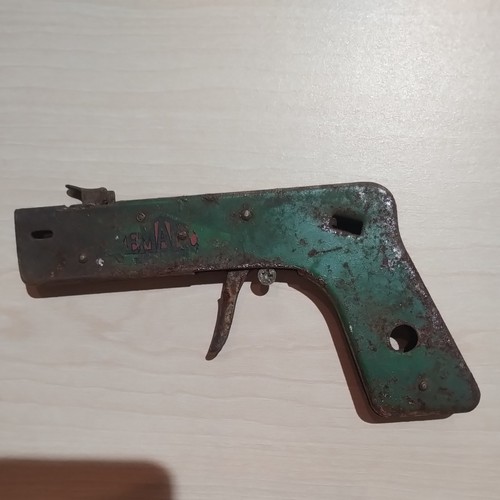 Vintage remanco tin - remanco,