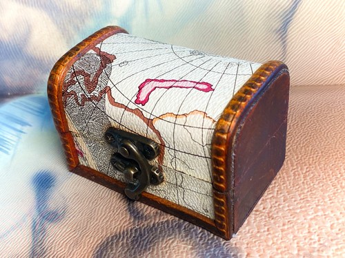 Small wooden treasure chest