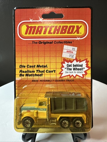 Matchbox yellow peterbilt - 30,