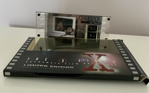 Files film cell squeeze - x-files,