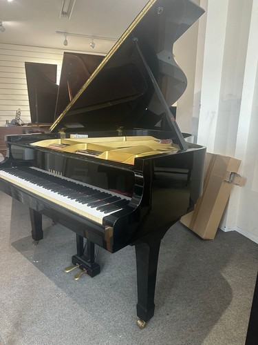 Yamaha grand 1982 - grand,