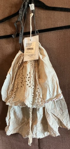 Magnolia pearl sinclair - pearl, jabot