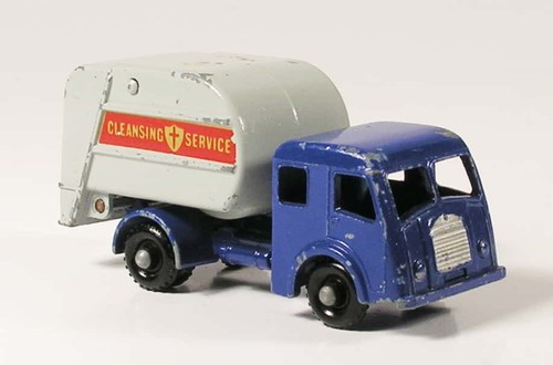 Tippax refuse collector - tippax,