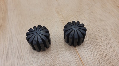 Rubber damper fuel tank buffer