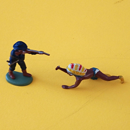 Britains plastic toy soldiers - britains,