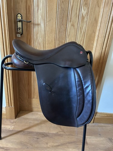 Jeffries show saddle - show,