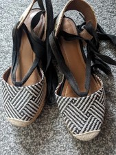 H&M Wedge Sandals – Size 36