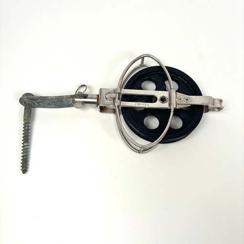 Seasure main sail pulley block - seasure,