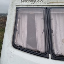 560mm x 860mm RHS Caravan