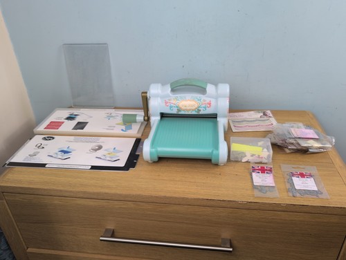 Sizzix big shot - sizzix,